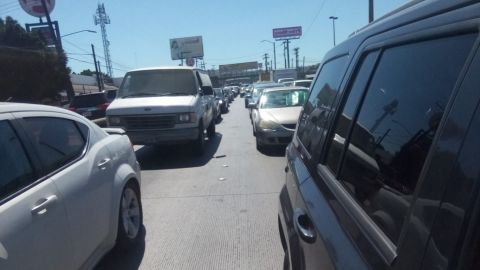 📷 GALERÍA: Caos vial este sábado en distintas partes de la ciudad de Tijuana.