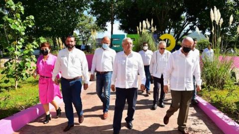 Invita AMLO a gobernador PANISTA a su equipo de trabajo