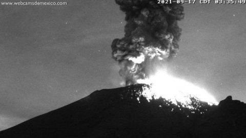 🎥 Captan explosión del Popocatépetl: Entérate, creen saber porque está activo