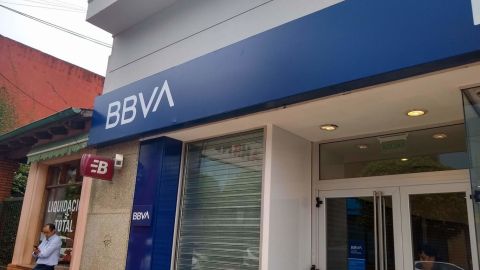 BBVA se disculpa por fallas de servicio y ofrece 'compensación' a sus usuarios