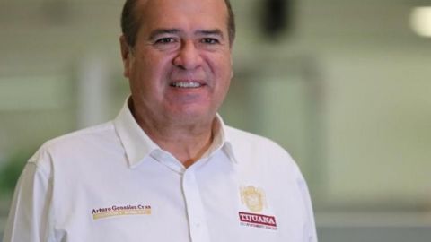 Arturo González Cruz solicitó licencia como diputado federal