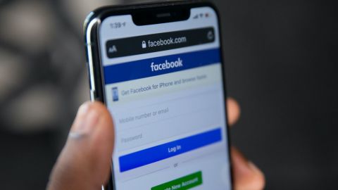 Jefe de tecnología de Facebook se disculpa por caída a través de Twitter