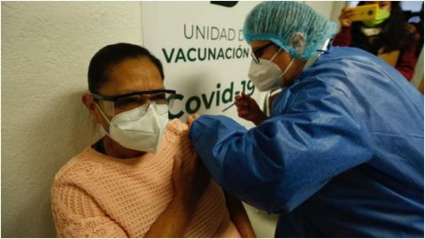 Sigue la vacunación anticovid con Pfizer, AstraZeneca y Sinovac en Tijuana