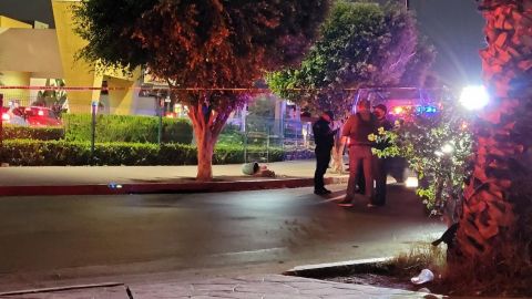 Dejan narcomanta y restos de carne animal en distintos puntos de la ciudad