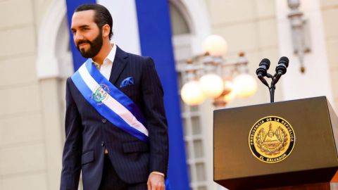 Presidente de El Salvador explota tras derrota con México: Es hora de intervenir