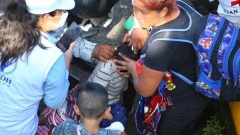 Autoridades hieren a un niño durante paso de la caravana migrante