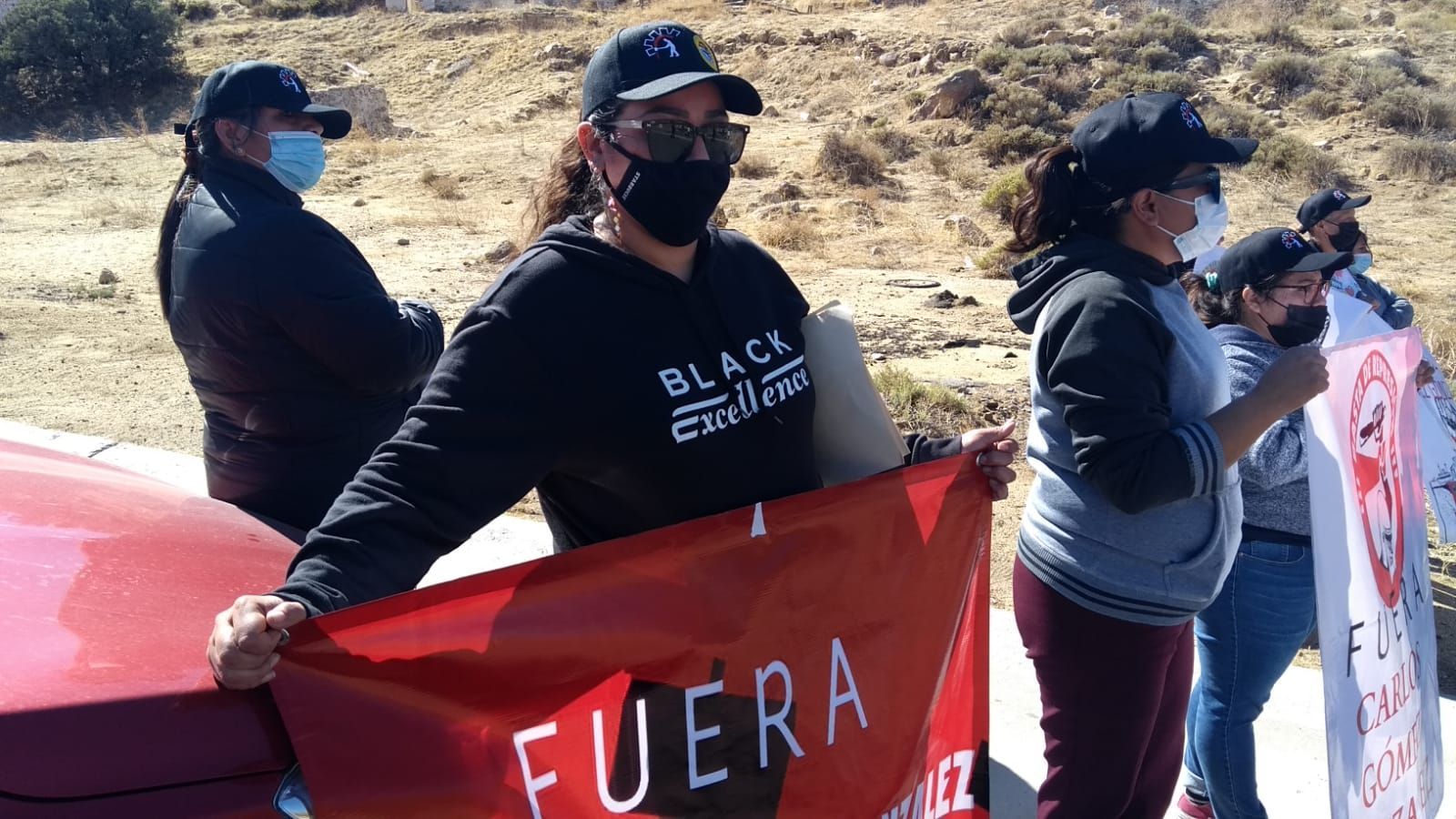 Trabajadores del Fiarum laboran bajo protesta