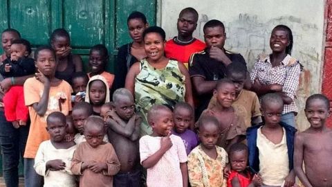 Mujer en Uganda tiene 45 hijos y la consideran la más fértil del mundo