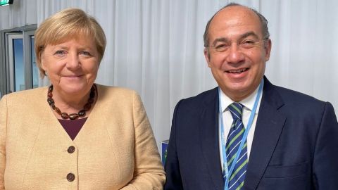 Felipe Calderón se reúne con Angela Merkel durante COP26