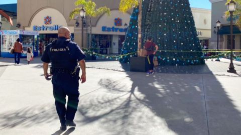 Por 'Buen fin' policías vigilan centros comerciales y bancos