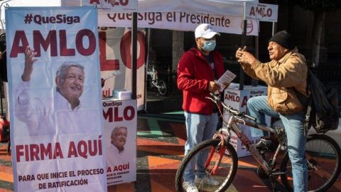 INE ordena frenar propaganda que promueva ''ratificación'' de mandato de AMLO