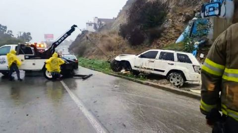 Lluvia provoca varios accidentes viales en Tijuana