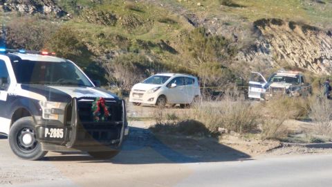 Desde un vehículo asesinan a sujeto en la carretera en Tijuana
