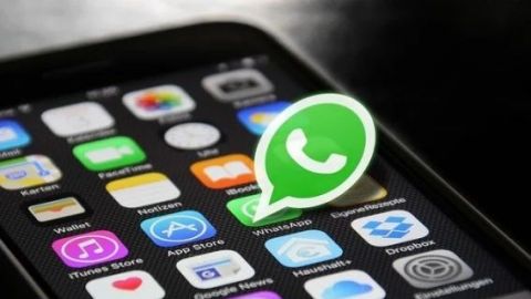 Por Whatsapp padres de familia pueden contactarse con la gobernadora