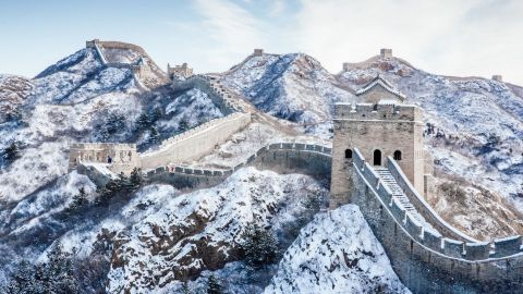 Se derrumba una sección de la Gran Muralla China tras un terremoto