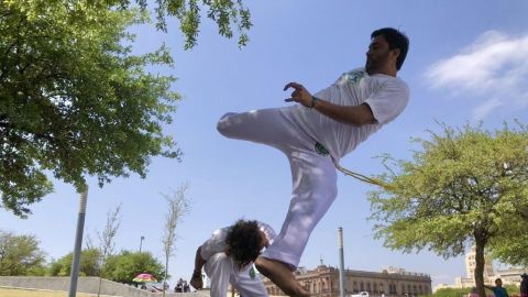 Arranco CEART Tijuana taller de Capoeira