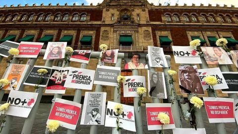 Periodistas protestan frente a Palacio Nacional por asesinato de colegas
