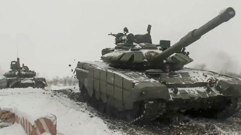 Rusia niega haber desplegado 100 mil efectivos para invadir Ucrania