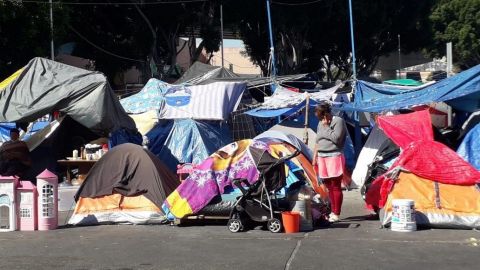 Confirman que hay 381 personas en el campamento migrante de El Chaparral