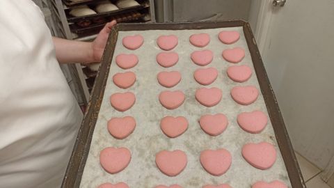 Panaderías se alistan para San Valentín
