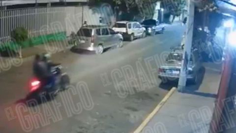 VIDEO: Captan ráfaga de balazos que mató a 3 hombres en Iztapalapa
