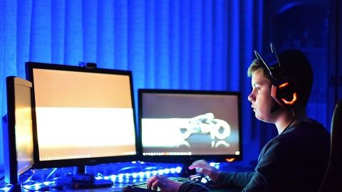 Investigadores dan respuesta del impacto de juegos en línea en el cerebro humano