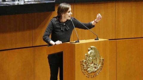 Lilly Téllez pide a senador no chuparse los dedos; 'es muy desagradable'