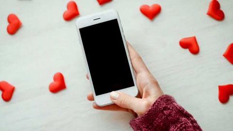 Amor, sexting y espionaje en tiempos de covid