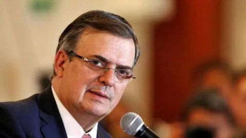 México rechaza el uso de la fuerza y pedimos solución pacífica: Ebrard