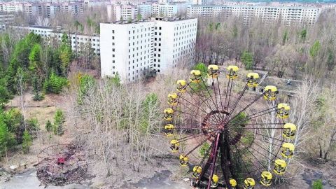 Presidente de Ucrania denuncia que Rusia busca hacerse del control de Chernobyl