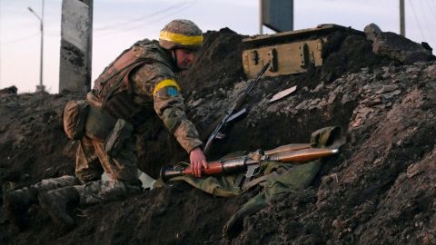 57 muertos y 100 mil desplazados, actual saldo de la guerra en Ucrania