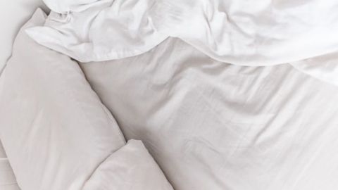 ¿Por qué son indispensables las sábanas para dormir?