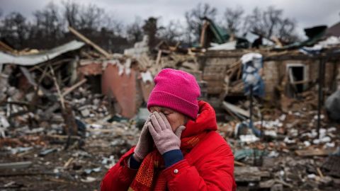 Al menos 2 muertos y 6 heridos tras bombardeo ruso a fábrica de aviones en Kiev