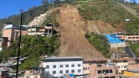 Derrumbe en montaña sepulta al menos 60 viviendas en norte de Perú