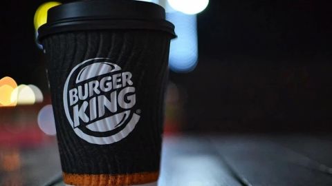 Detienen a empleada de Burger King tras dispararle a un cliente en EU
