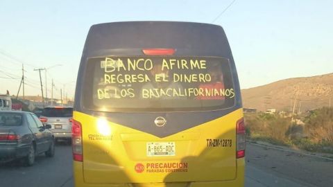 Taxis de Tijuana se pronuncian contra Banco Afirme