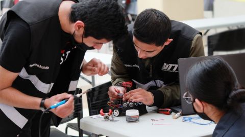 UTT inaugura décima edición del Torneo Nacional de Robótica