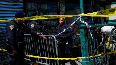 'Oí tantos disparos que perdí la cuenta': sobreviviente del tiroteo en el metro