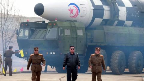 Corea del Norte prueba sistema para mejorar el uso de 'armas nucleares tácticas'