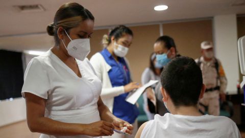 México comenzará a vacunar contra COVID-19 a mayores de 12 años esta semana