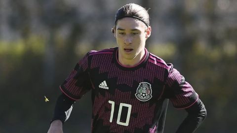 Marcelo Flores aún no decide si jugar para la Selección Mexicana