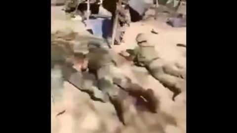 VIDEO: Sedena guarda silencio por soldados sometidos en Sinaloa