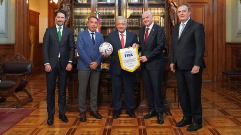 Gianni Infantino, presidente de FIFA, visita a AMLO para hablar del Mundial 2026