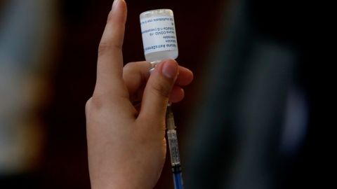 Caducarán hoy un millón de vacunas contra covid en México