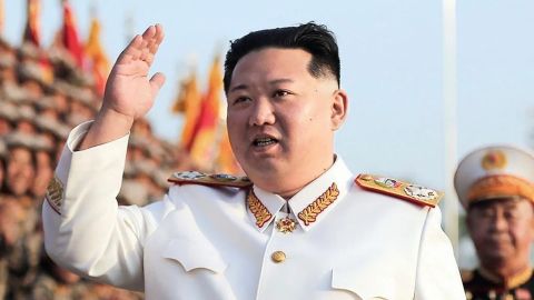Kim Jong-un pide preparar a Norcorea para "prevenir y contener" ataques atómicos