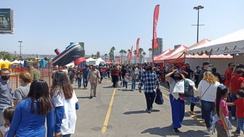 Jorge Hank celebra a miles de niños en Tijuana
