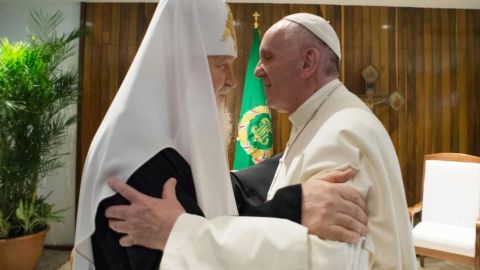 No se convierta en el monaguillo de Putin: crítica del Papa al patriarca Cirilo