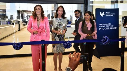 Aeropuerto de Tijuana inaugura ampliación de nuevo edificio