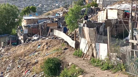 Asesinan a tres personas en el patio de un domicilio en Tijuana