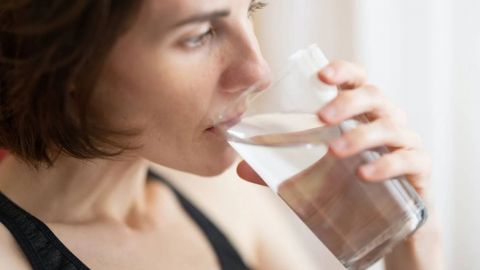 Harvard considera saludables dos únicas bebidas, además del agua